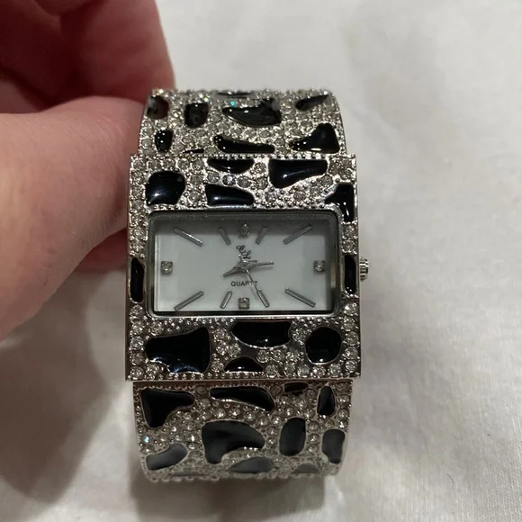 Colleen Lopez | Accessories | Colleen Lopez Cuff Watch  display picture 1